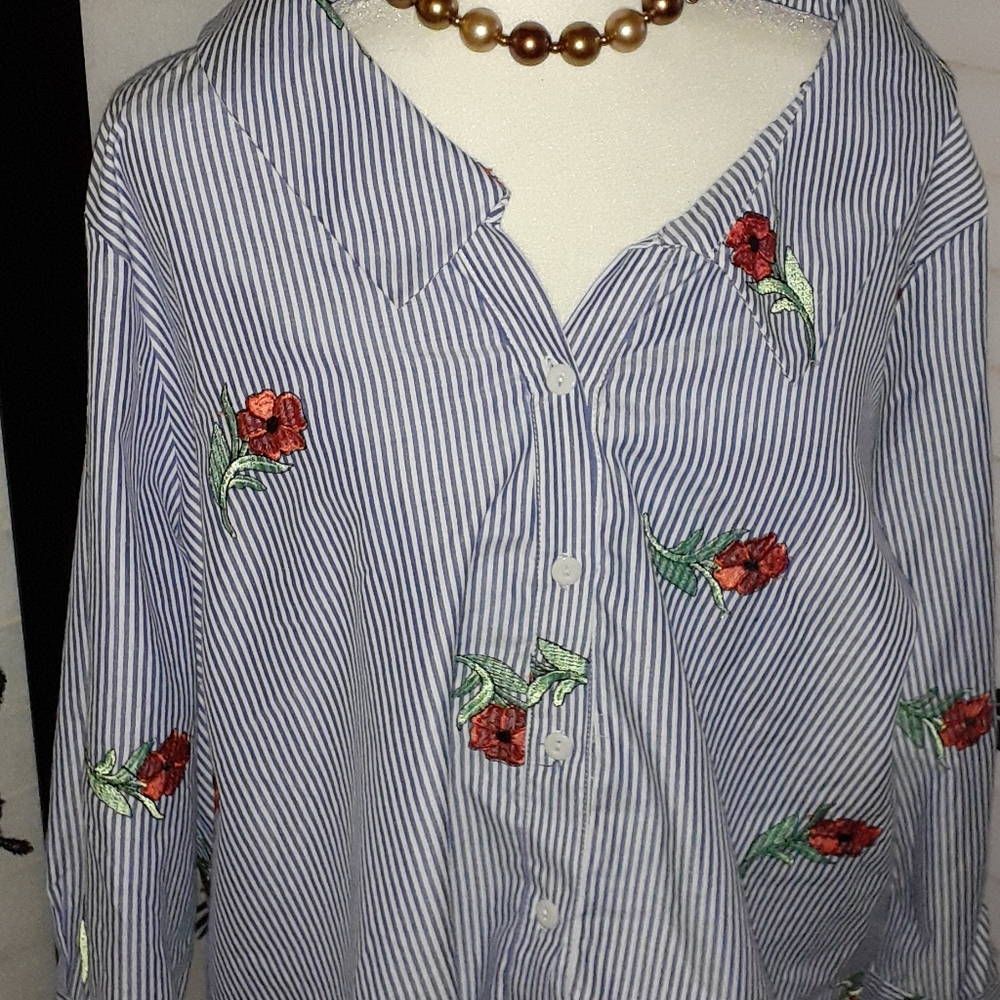 BLOUSE